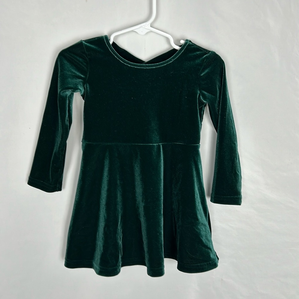 🎄Green Velvet Long Sleeve Holiday Dress 12-18m 🎄